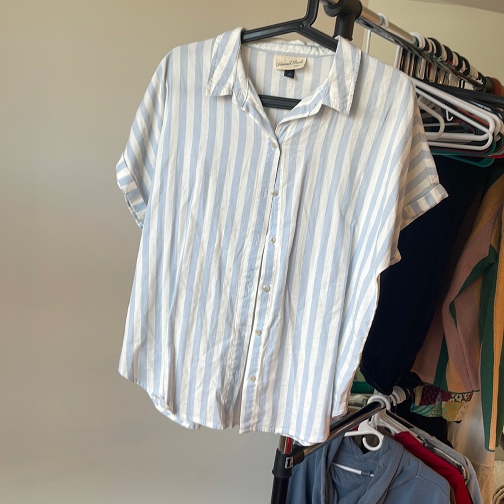 target button up